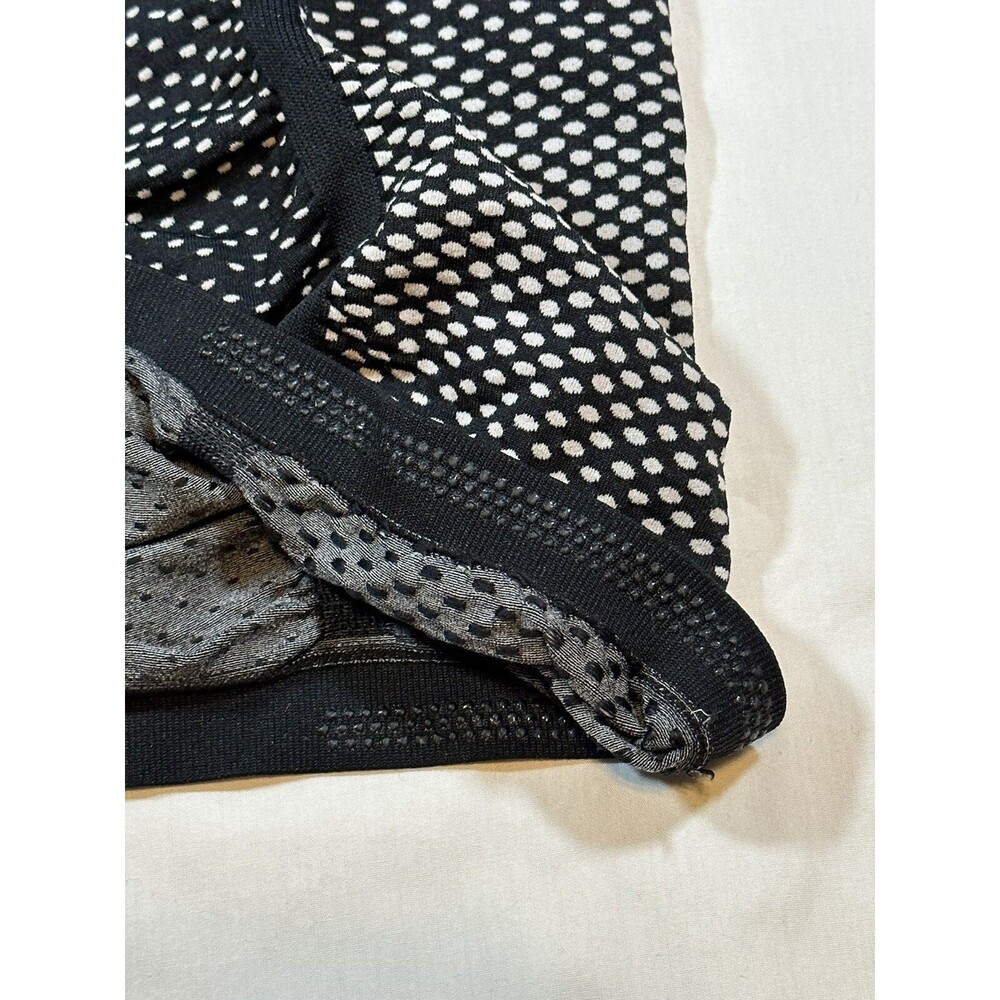 Athleta Womens Diamond Fastest Track Tee Black/White Dots Pullover Top Size Med - Picture 7 of 9
